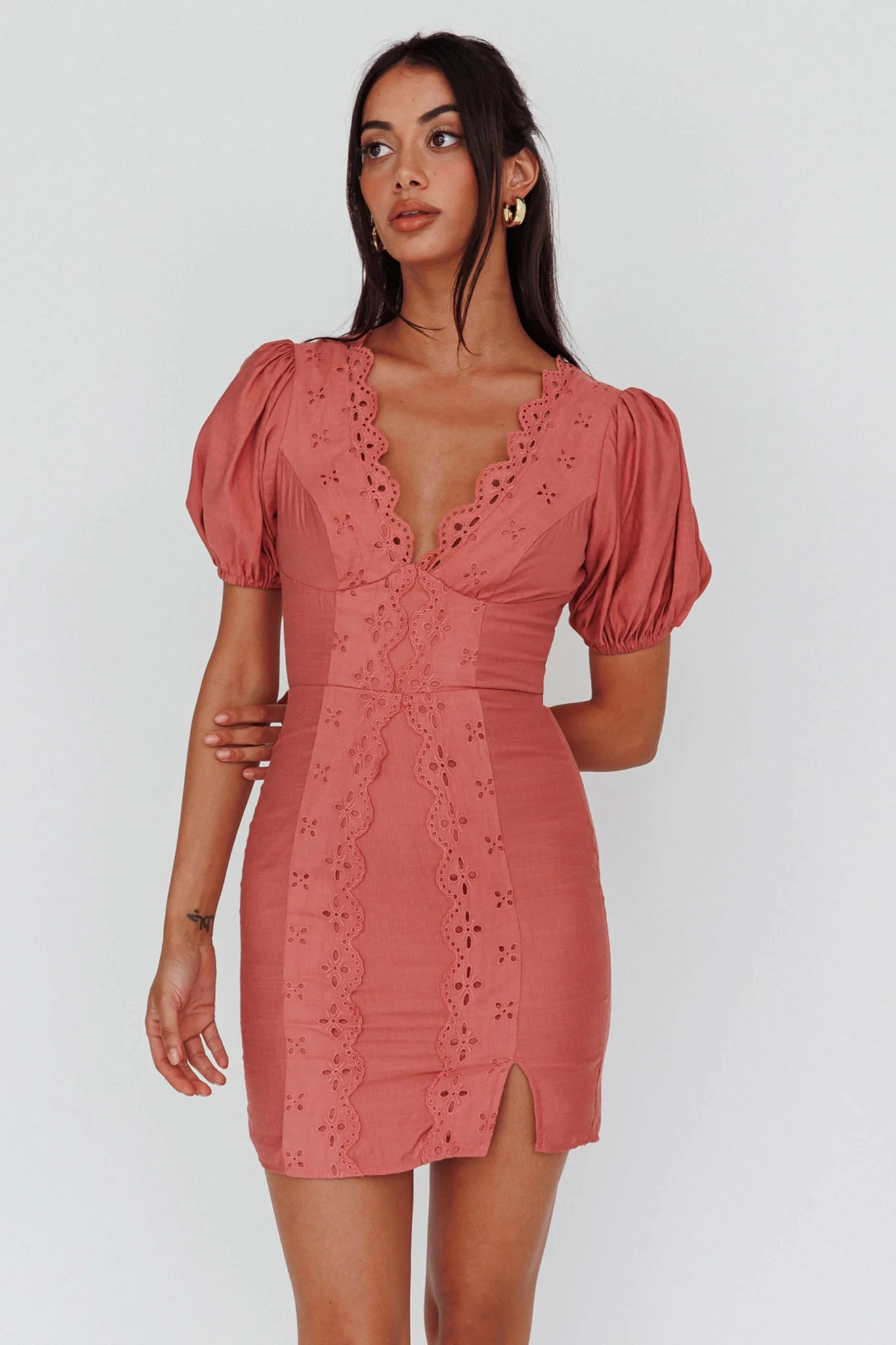 Aylina Scalloped Lace Mini Dress Rose