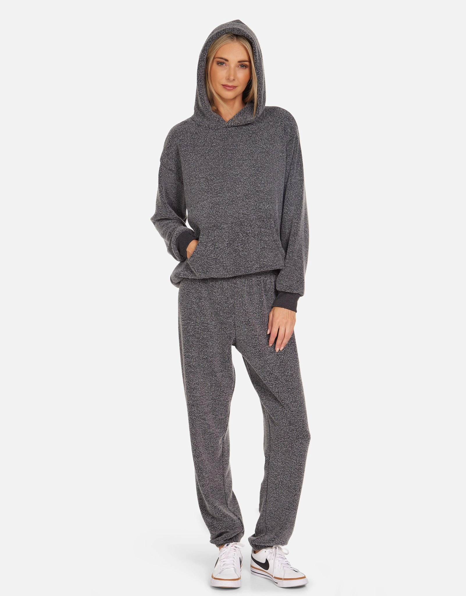 Johanes Hoodie
