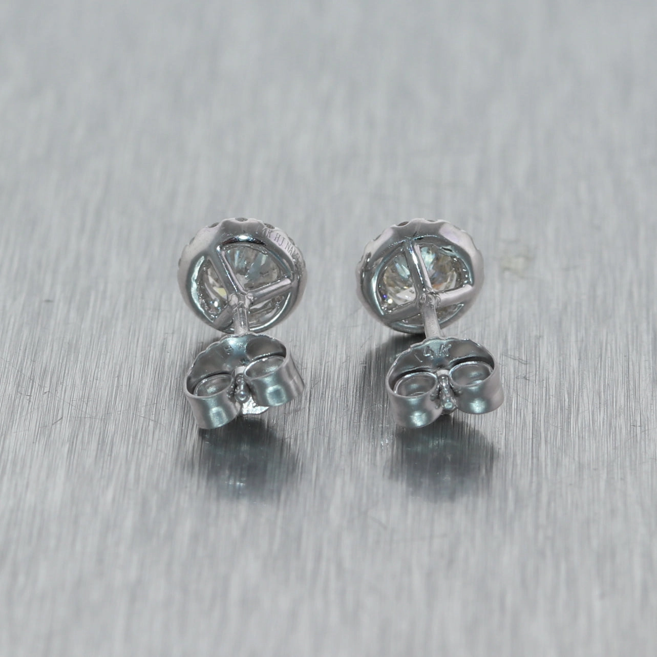 Modern 14k White Gold 0.65ctw Diamond Halo Stud Earrings