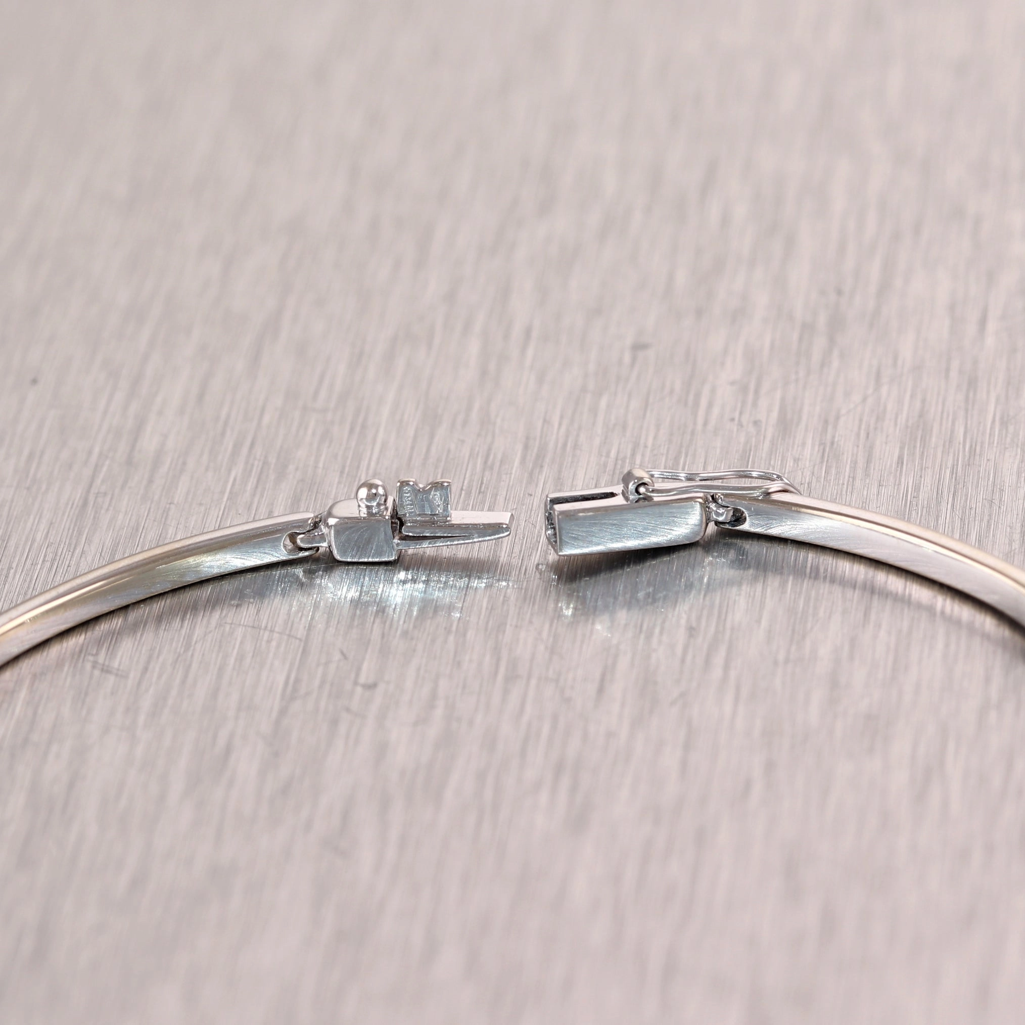 Modern 18k White Gold 0.50ctw Diamond Choker 15" Necklace