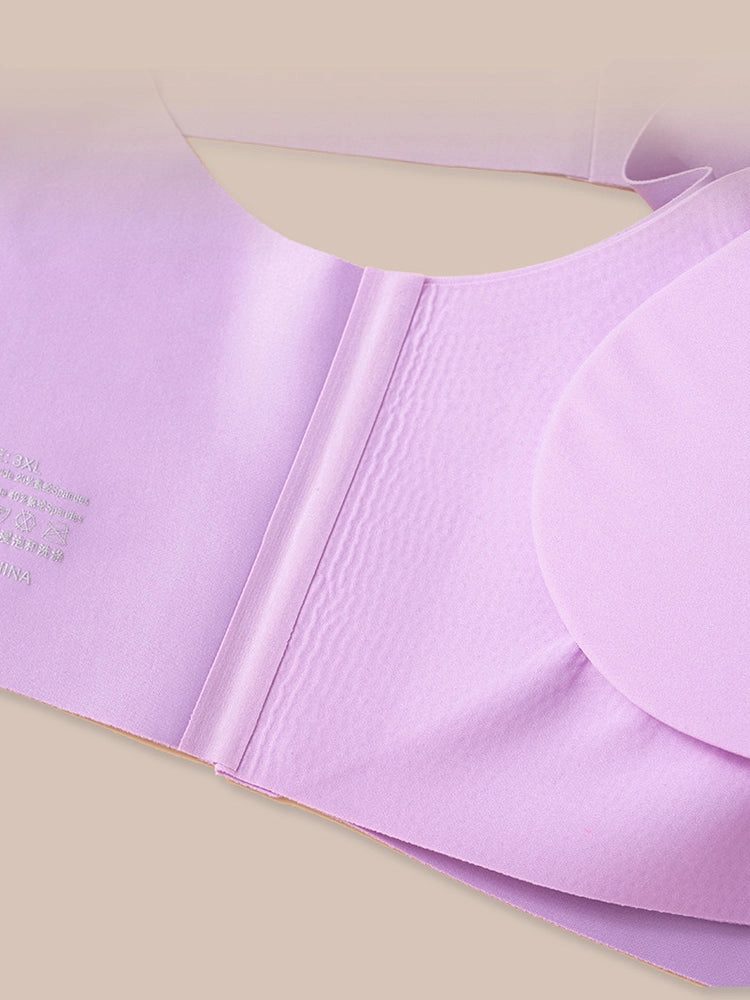 Seamless Front-Closure Support Bra with Scalloped Edge