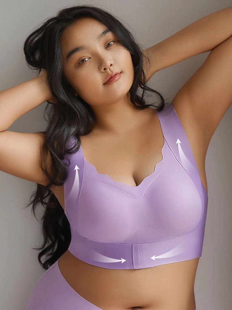 Seamless Front-Closure Support Bra with Scalloped Edge