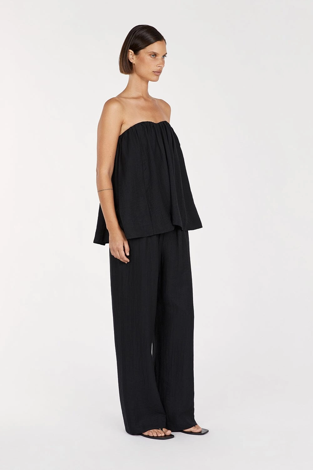 SHANIYA BLACK STRAPLESS TOP